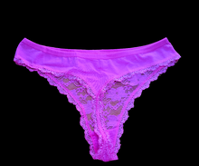 Load image into Gallery viewer, PINK COTTON LACE THONG WITH BOW