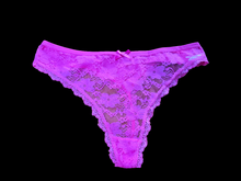 Load image into Gallery viewer, PINK COTTON LACE THONG WITH BOW